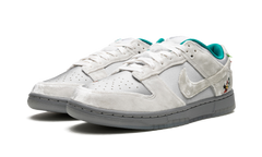 DUNK LOW WMNS "Ice" DO2326 001