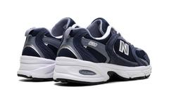 530 "Navy Arctic Grey" MR530CA