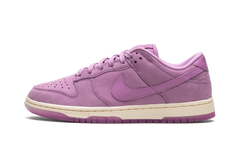 DUNK LOW WMNS "Rush Fuchsia" DV7415 500