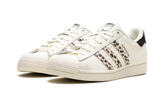 Superstar WMNS "Off White Black Leopard"
