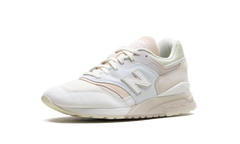 997.5 "MiUSA Kith Easter White Ice Blue Peach" U9975KT