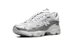 1000 "Silver Metallic / Mint Flash" M1000DI