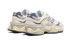 9060 "Moonrock Linen" U9060EEB