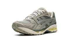 GEL KAYANO 14 "Olive Grey Pure Silver" 1201A161 301