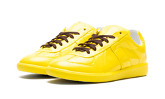 Low Top Sneaker WMNS "Yellow" S58WS0109 P4487 T3041