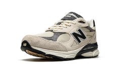990 V3 "Teddy Santis - Moonbeam" M990AD3