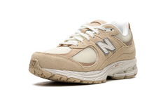 2002R "Sandstone" M2002RSC
