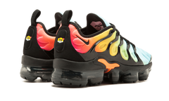AIR VAPORMAX PLUS WMNS "Tropical Sunset" AO4550 002