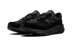 990 v6 "Triple Black" U990BB6