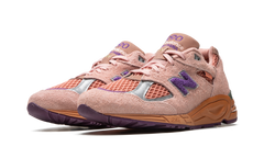 990 V2 "Salehe Bembury - Sand Be The Time" M990SB2