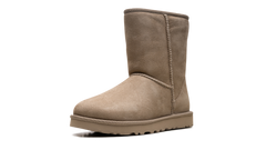 Classic Short II Boot WMNS "Mustard Seed" 1016223 MDSD