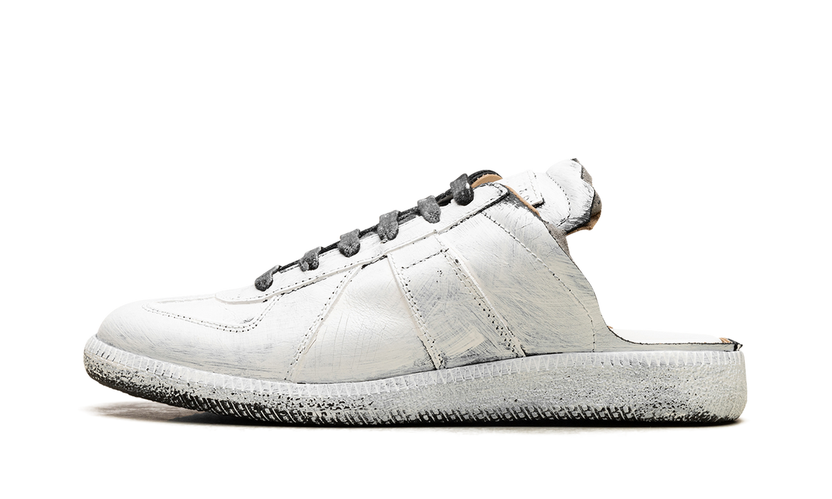 Open On The Back Replica WMNS "Painted - White"
