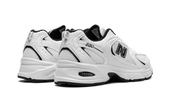 530 "White Black" MR530EWB