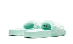 FUR SLIDE NS WMNS "Rihanna" 365772 01