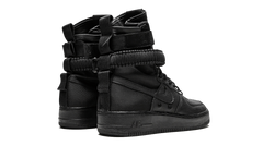 SF AF1 WMNS 857872 002
