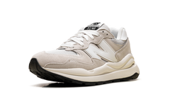 57/40 "Beige White" M5740VPD