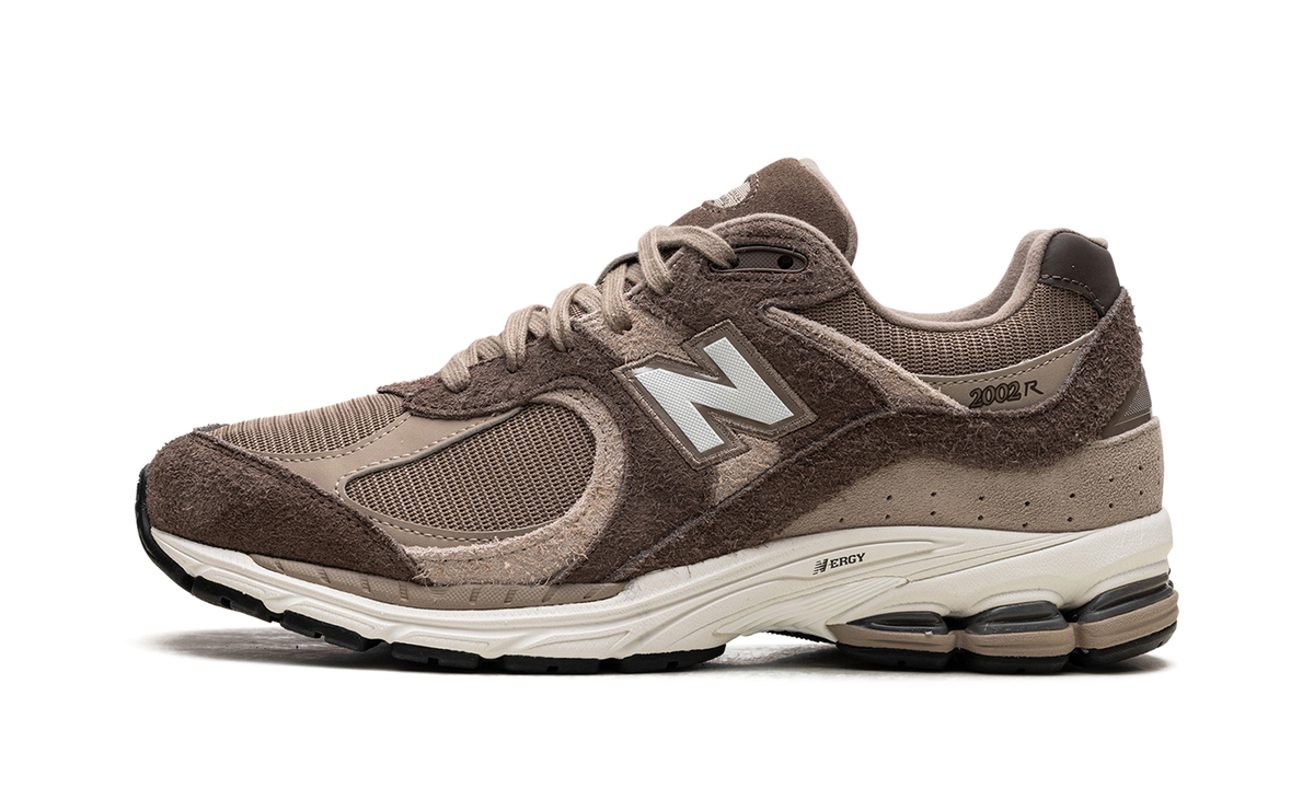 2002R "ASOS Exclusive Brown" M2002RAY