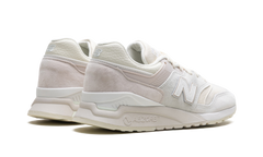 997.5 "MiUSA Kith Easter White Marshmallow Angora" U9975HK