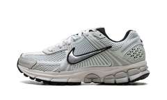 Zoom Vomero 5 WMNS "Light Silver Chrome" FN6742 001