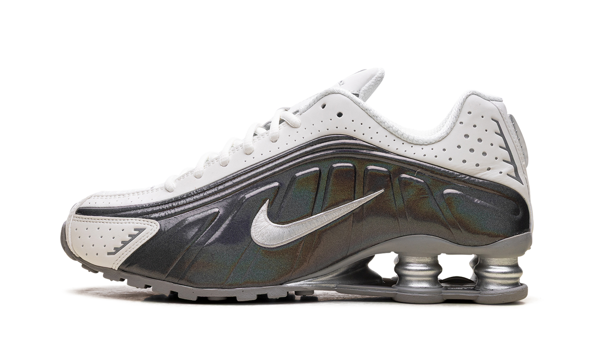 Shox R4 WMNS "White Iridescent" IB7703 100