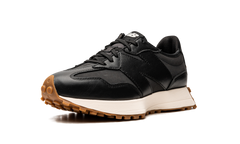 327 WMNS "Black / Gum" WS327LB