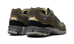 2002R "Protection Pack - Dark Moss" M2002RDN
