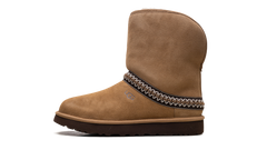 Classic Short Crescent Boot WMNS "Chestnut" 1161770 CHE