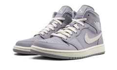 AIR JORDAN 1 MID WMNS