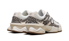 9060 "Brown / White" U9060ALP