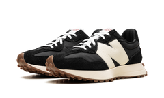 327 WMNS "Black White Gum" WS327BL