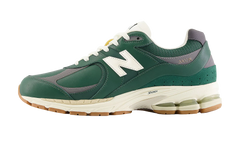 2002R "Nightwatch Green Vintage Leather" M2002RVI