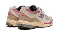 2002R "Hiking Pack - Beige" M2002RWL
