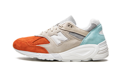 990 v2 "Kith Cyclades" M990KC2