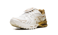 GEL-Kayano 14 "The Museum Visitor - Cream" 1203A528 100