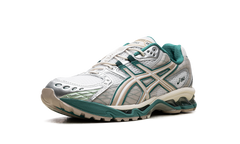 GEL-Nimbus 10.1 "White/Rainy Lake" 1203A543 102