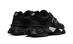 9060 "Shoe Palace - Black/Silver" U9060PNR