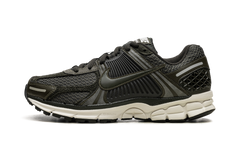 ZOOM VOMERO 5 WMNS "Sequoia" FQ8898 325