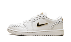 Jordan 1 Low WMNS "Method of Make Sail Metallic Gold" FN5032 100