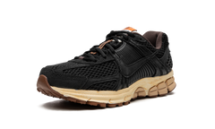 VOMERO 5 WMNS "Black / Sesame" FD0533 010