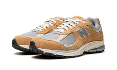 2002R "Sweet Caramel" M2002RHM