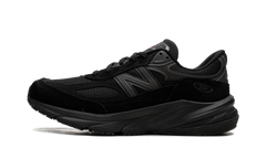 990 v6 "Triple Black" U990BB6