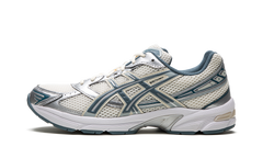 Gel-1130 "Cream / Ironclad" 1201A256 115