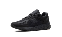 991v2 "Dover Street Market - Triple Black" U991DS2