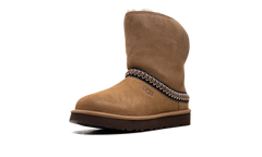 Classic Short Crescent Boot WMNS "Chestnut" 1161770 CHE
