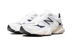 9060 "White / Navy" U9060VNB