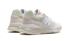 997.5 "MiUSA Kith Easter White Ice Blue Peach" U9975KT