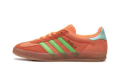 Gazelle Indoor WMNS "Solar Orange" JQ0193