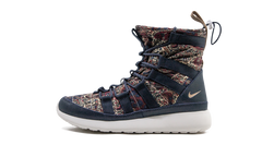 Roshe Run Hi Sneakerboot QS WMNS "Liberty of London Armory Navy" 633519 402