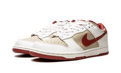 DUNK LO PRO MNS WMNS "Light Stone Varsity Red"
