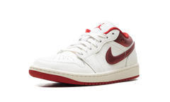Jordan 1 Low WMNS "Ruby" HJ9338 106
